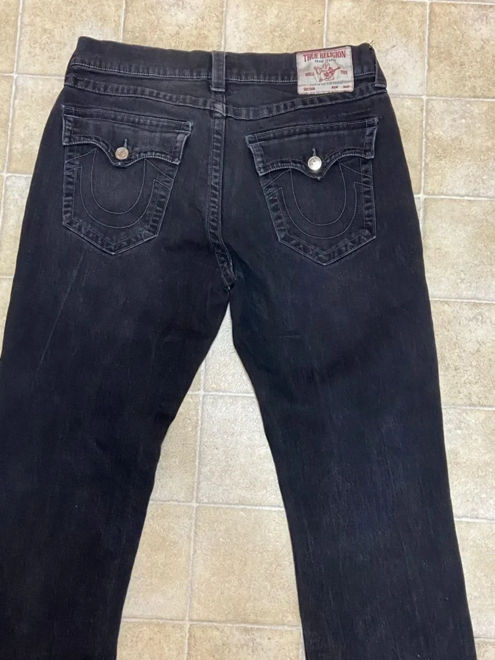 True Religion Men's Black Relaxed Fit  Straight Jeans with Flap Pockets Size 34